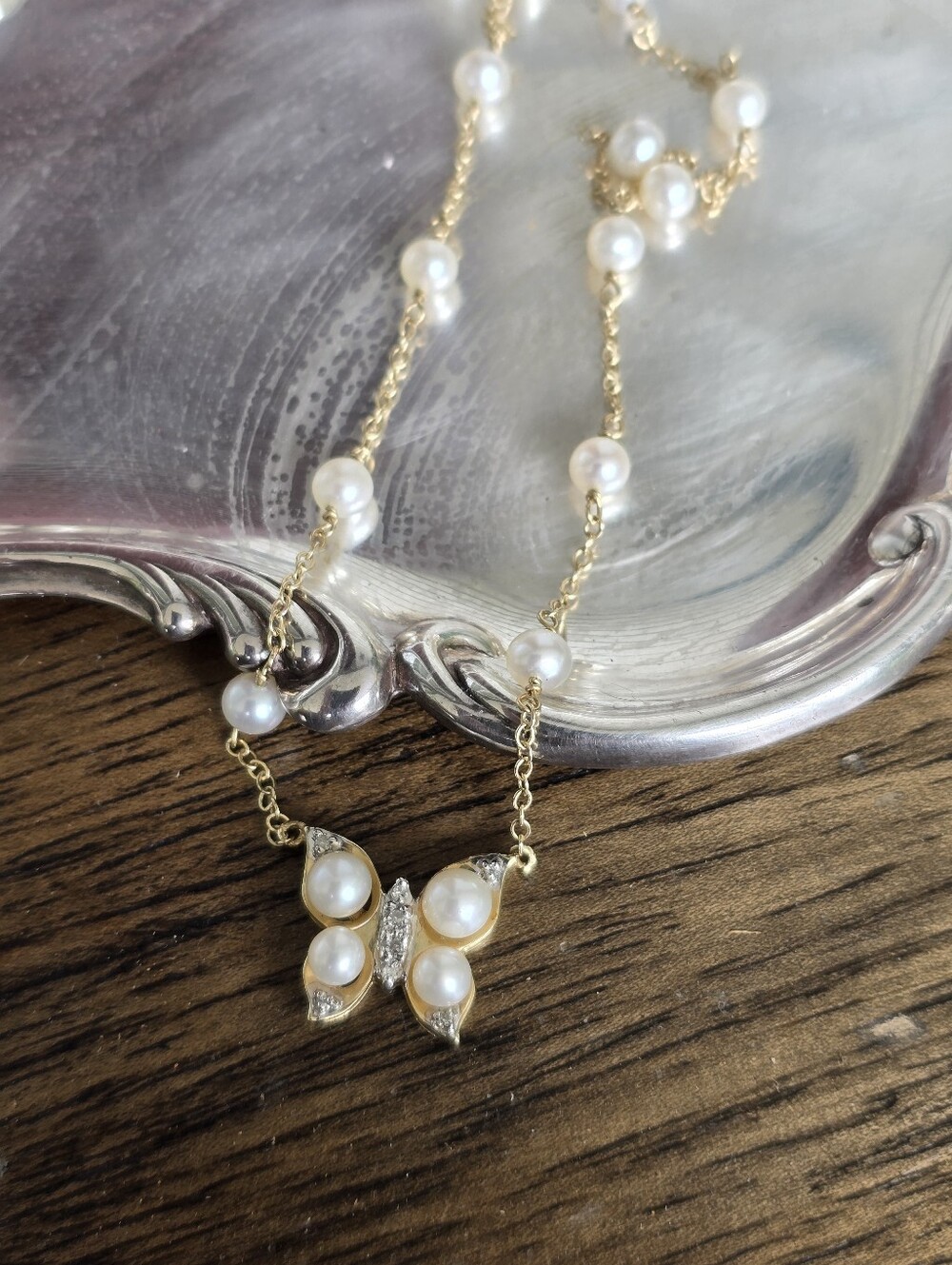 14k Gold Butterlfy Pearl Necklace